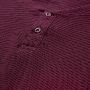 Men Burgundy Solid Henley Neck T-shirt