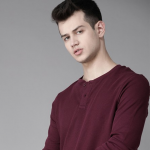 Men Burgundy Solid Henley Neck T-shirt